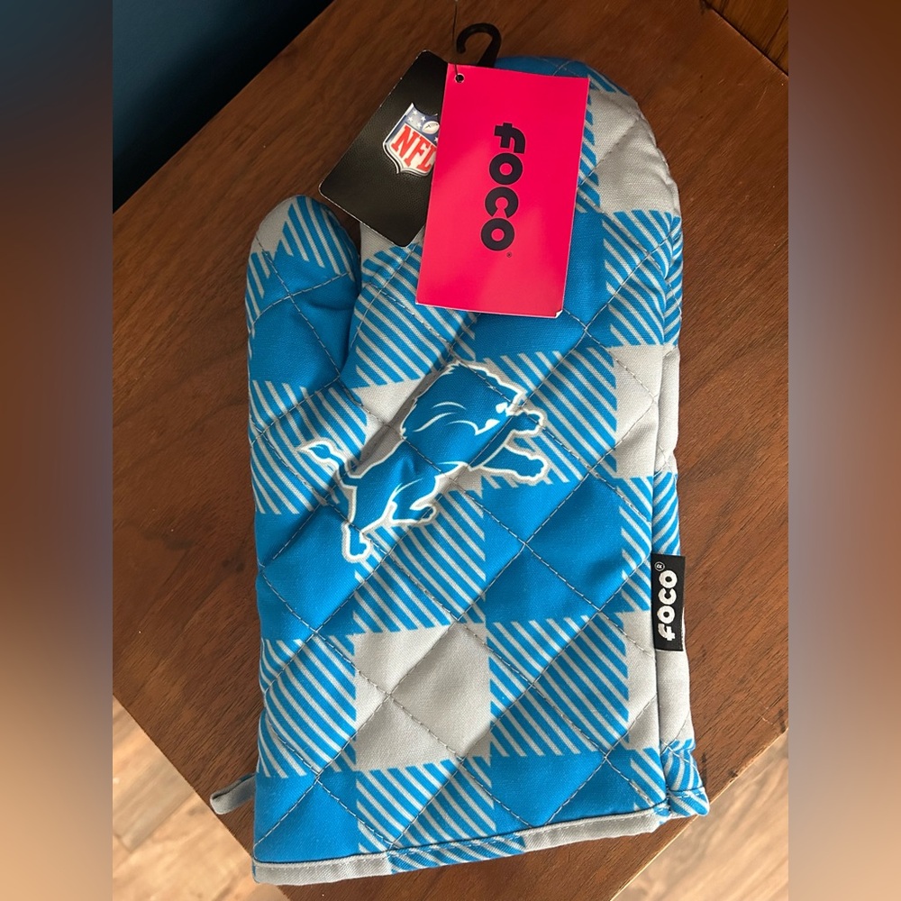 NFL FOCO Detroit Lions Blue and Gray NFL Oven Mitt